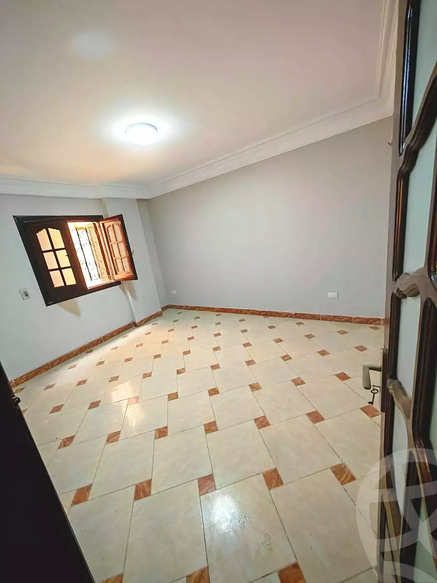 https://aqarmap.com.eg/en/listing/7020437-for-sale-cairo-helwan-ahmed-enci-st