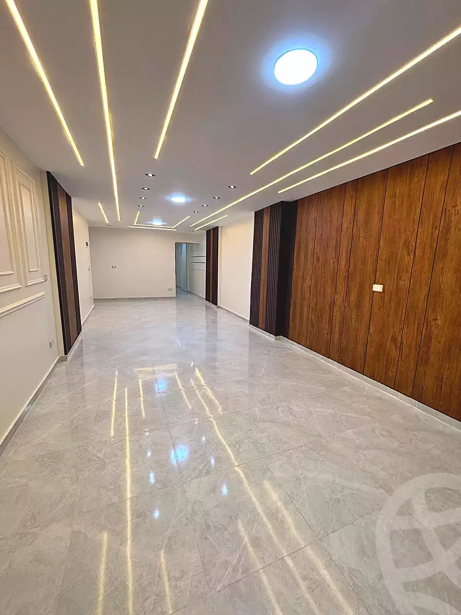 https://aqarmap.com.eg/en/listing/7020576-for-sale-alexandria-sydy-bshr-sydy-bshr-bhry-street-15