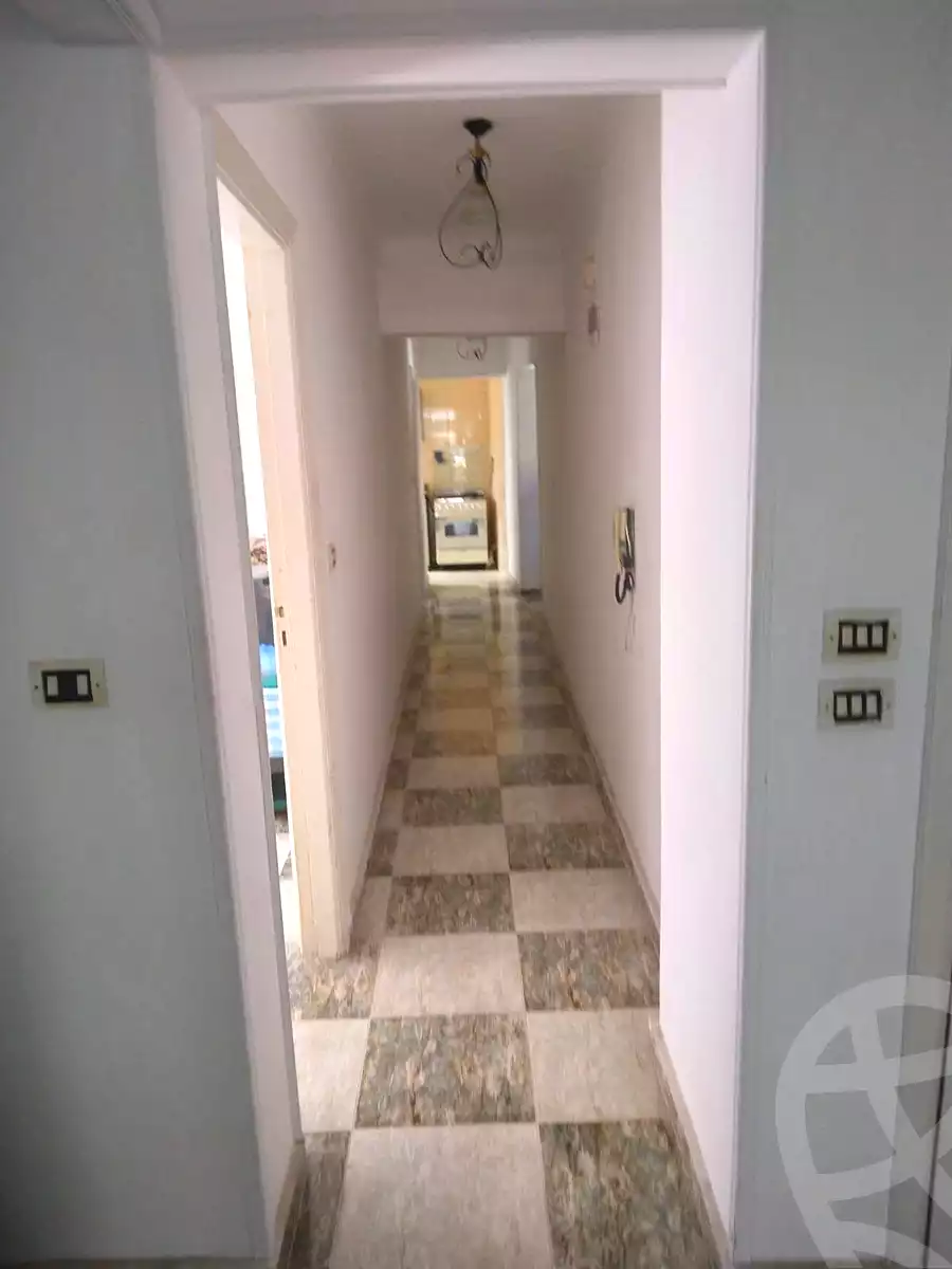 https://aqarmap.com.eg/en/listing/7020985-for-sale-alexandria-el-mandara