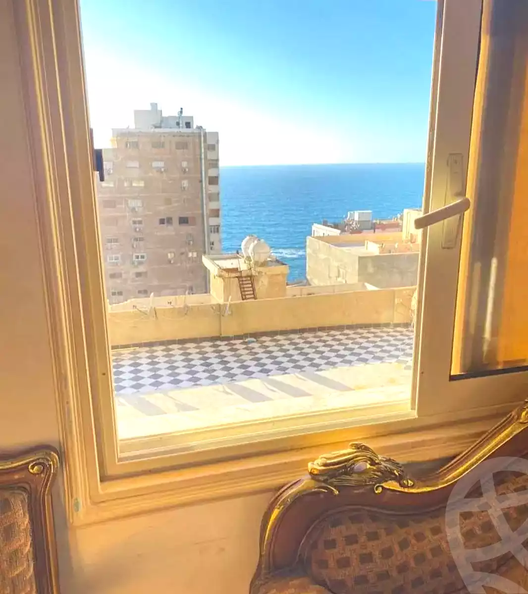 https://aqarmap.com.eg/ar/listing/7021047-for-sale-alexandria-miami-khld-bn-lwlyd