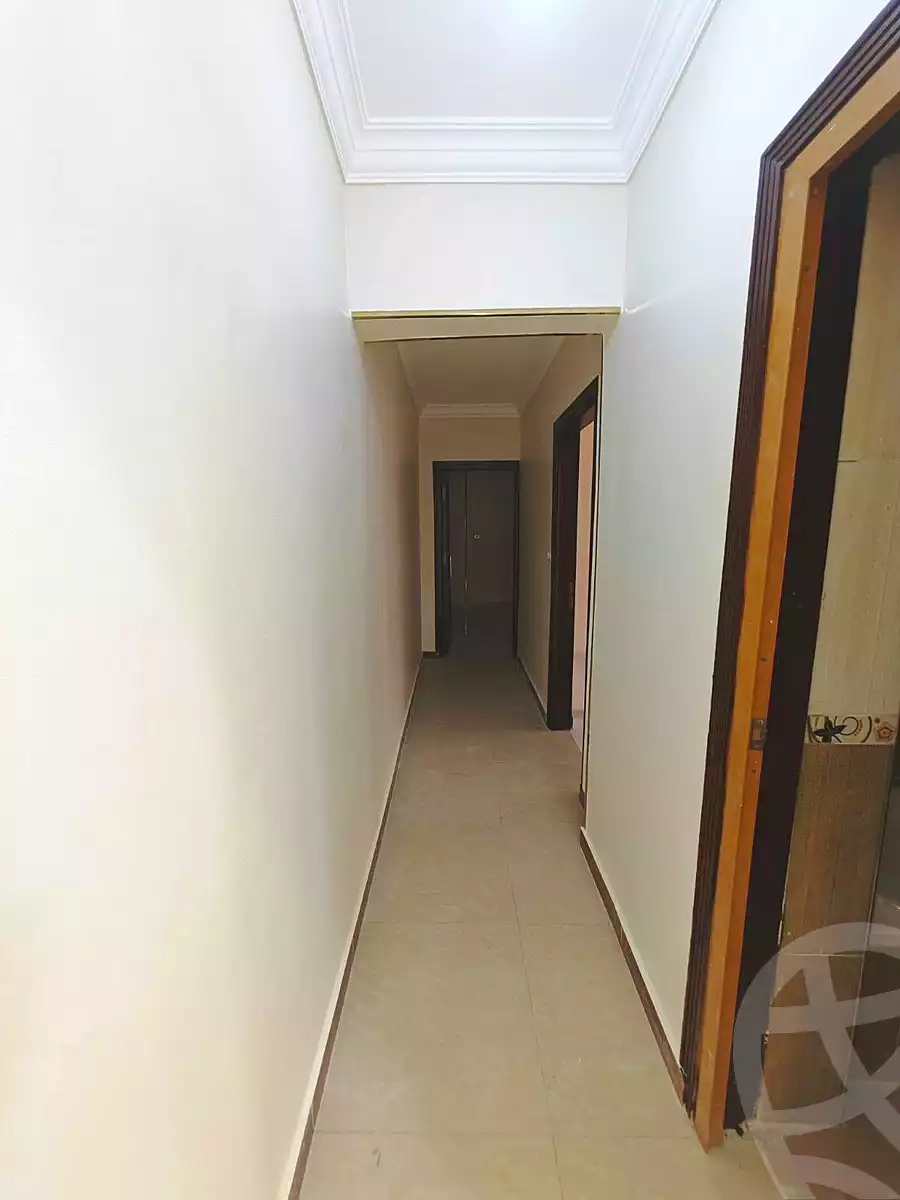 https://aqarmap.com.eg/en/listing/7021946-for-sale-cairo-helwan-helwan-el-sharkeya-thabit-basha-st
