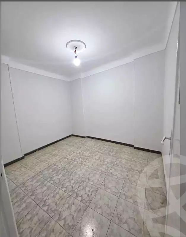 https://aqarmap.com.eg/ar/listing/7022203-for-sale-alexandria-sydy-bshr-sydy-bshr-bhry-gamal-abd-el-nasir-st