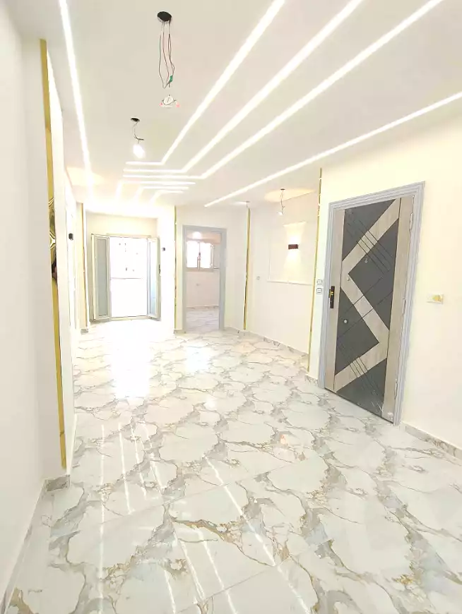 https://aqarmap.com.eg/ar/listing/7022234-for-sale-alexandria-sydy-bshr-shr-mlk-hfny