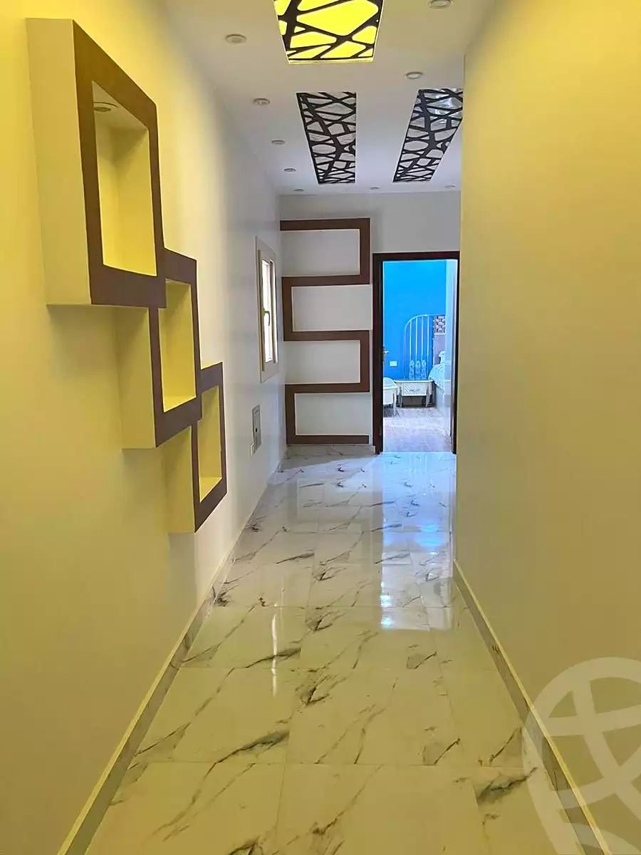 https://aqarmap.com.eg/ar/listing/7022146-for-sale-cairo-6th-of-october-el-ahyaa-neighborhood-3rd-al-hay-al-thalith-st