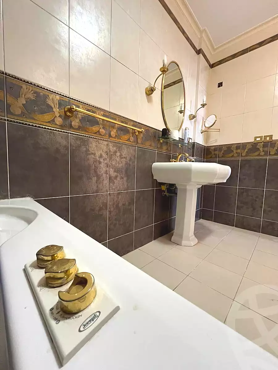 https://aqarmap.com.eg/ar/listing/7022477-for-sale-alexandria-el-montazah-sheraton-towers