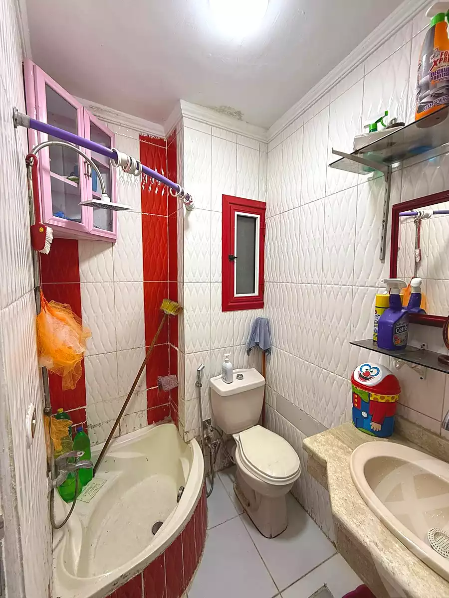 https://aqarmap.com.eg/ar/listing/7022493-for-sale-alexandria-sydy-bshr-sydy-bshr-bhry