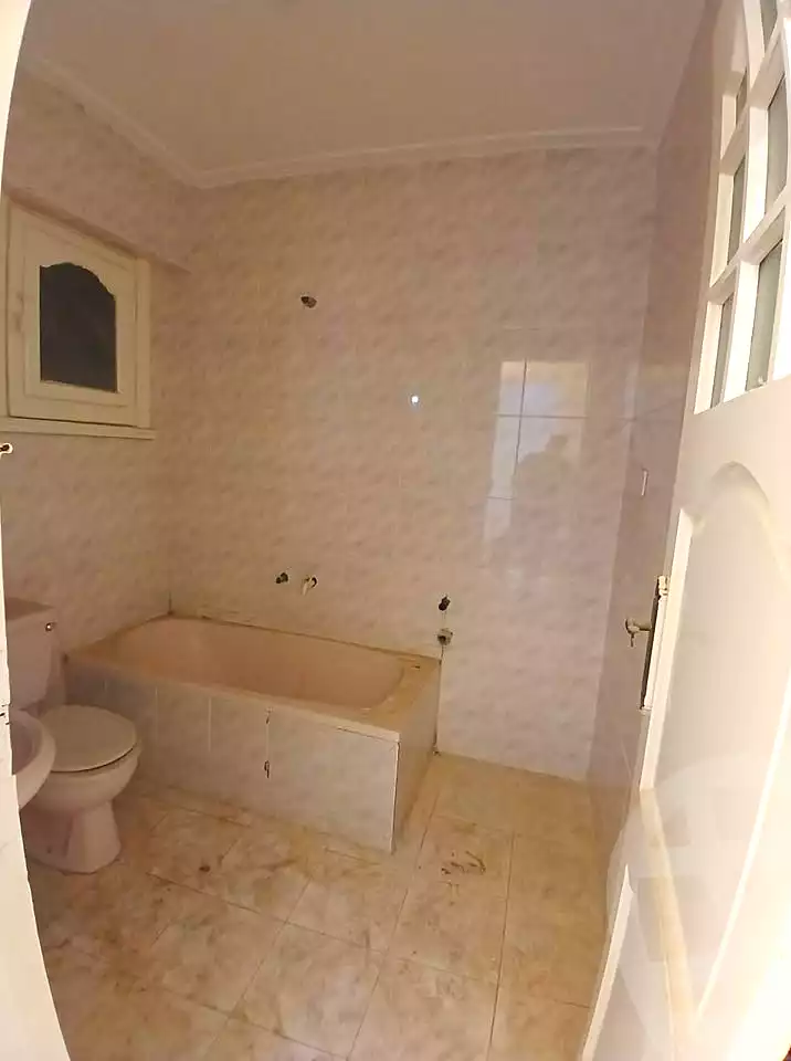 https://aqarmap.com.eg/en/listing/7022636-for-sale-alexandria-al-agamy-shataa-el-nakheel