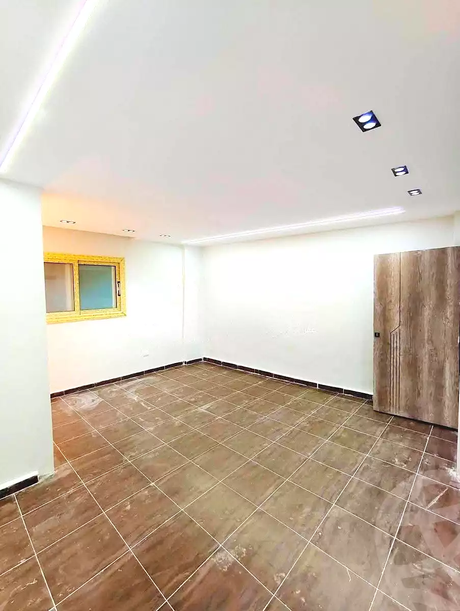 https://aqarmap.com.eg/ar/listing/7022645-for-sale-alexandria-al-agamy-lbytsh