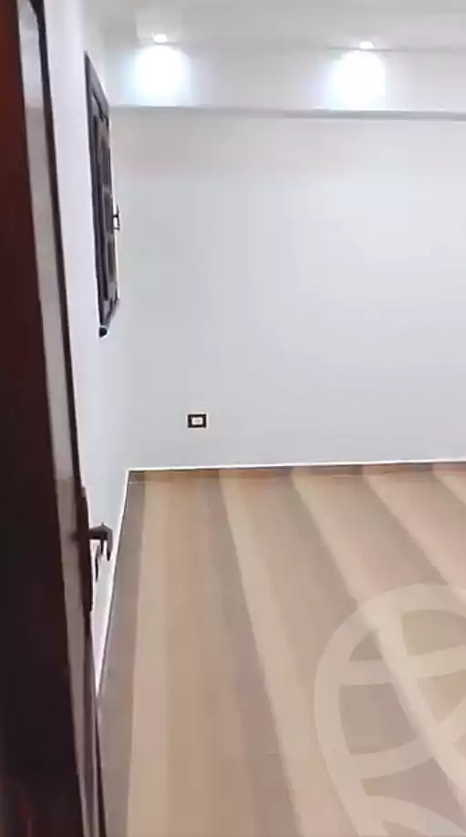 https://aqarmap.com.eg/ar/listing/7022793-for-sale-alexandria-miami-amin-khirat-al-ghandour-st