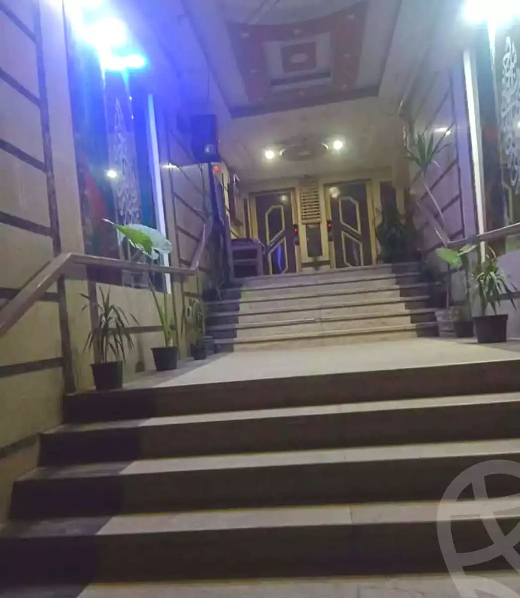 https://aqarmap.com.eg/en/listing/7022970-for-sale-alexandria-sydy-bshr-sydy-bshr-qbly-street-24