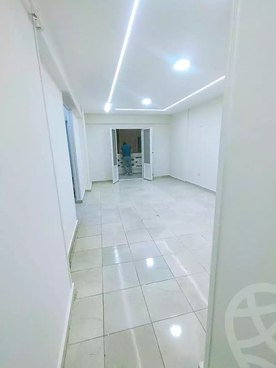 https://aqarmap.com.eg/ar/listing/7023185-for-sale-alexandria-new-miami