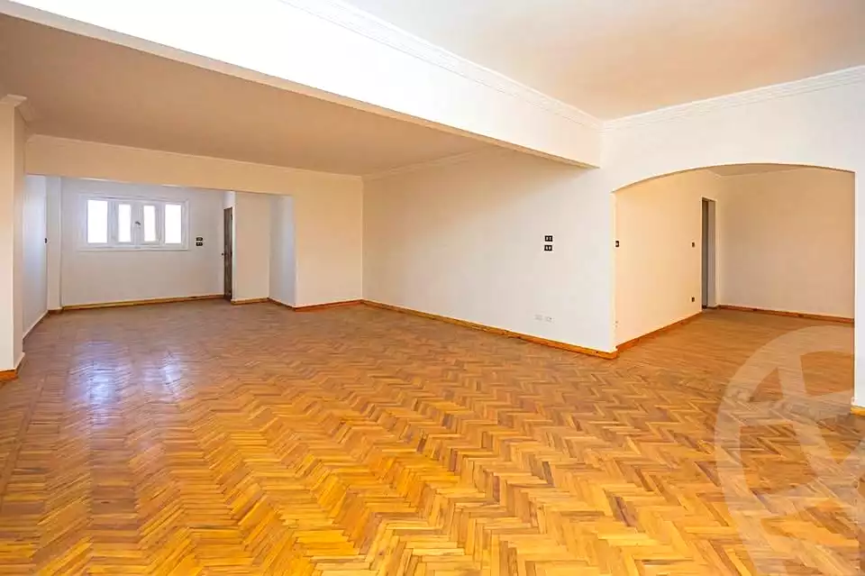 https://aqarmap.com.eg/ar/listing/7023308-for-sale-alexandria-ganaklis