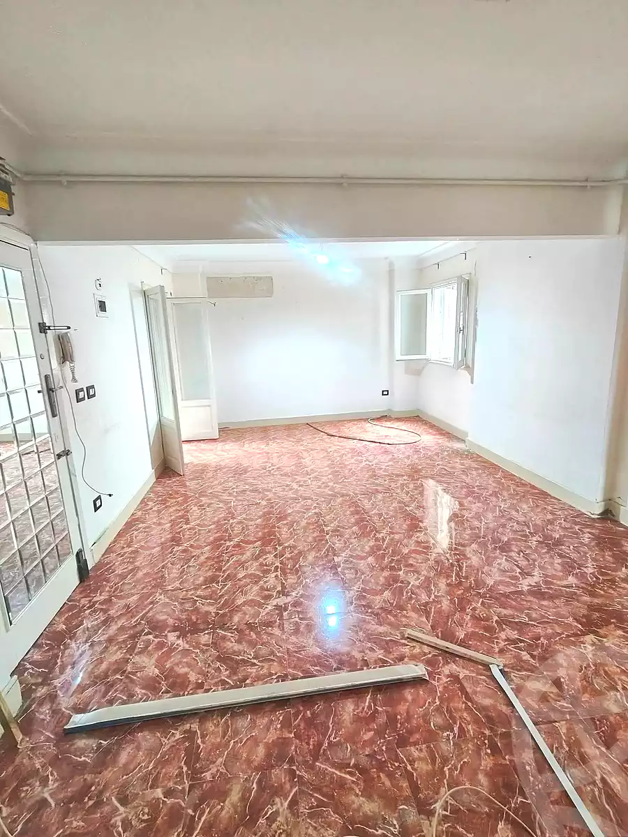 https://aqarmap.com.eg/ar/listing/7023421-for-sale-alexandria-miami-iskandar-ibrahim-st