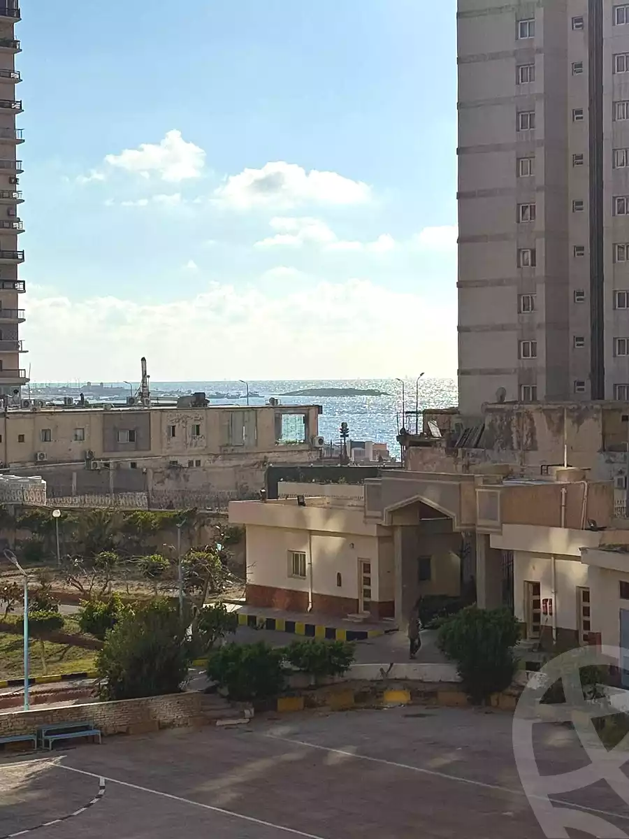 https://aqarmap.com.eg/en/listing/7023600-for-sale-alexandria-el-asafra-l-sfr-bhry
