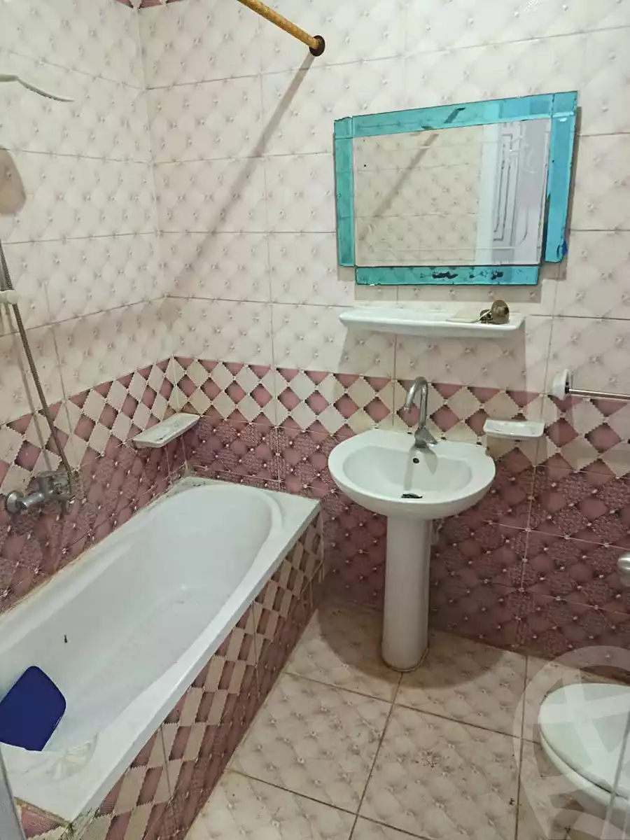 https://aqarmap.com.eg/ar/listing/7023788-for-rent-alexandria-al-agamy-bw-ywsf