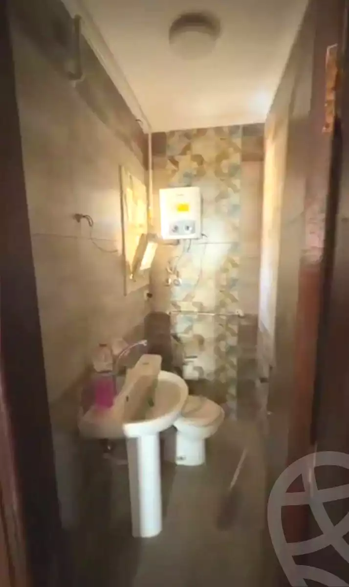 https://aqarmap.com.eg/ar/listing/7023884-for-sale-alexandria-sydy-bshr-sydy-bshr-bhry-khalil-hamada-st