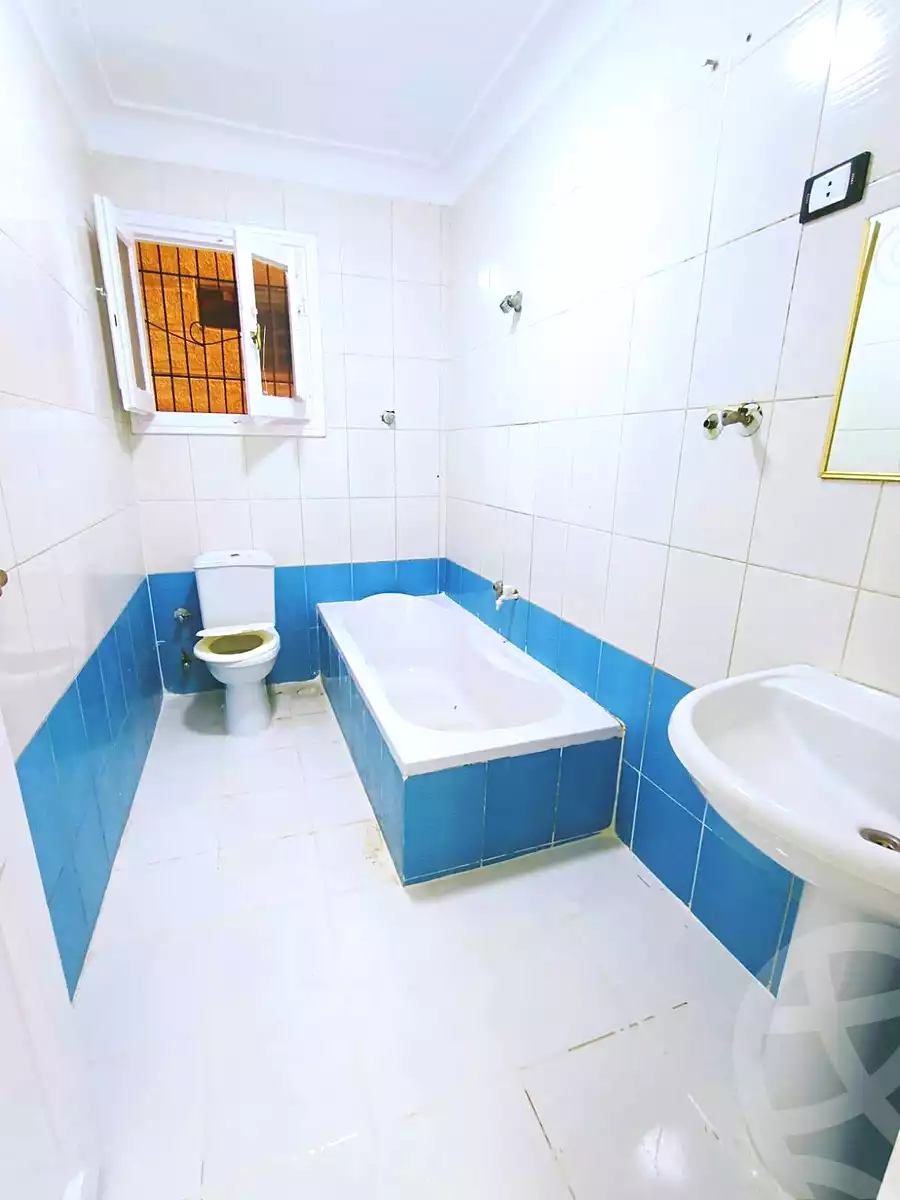https://aqarmap.com.eg/en/listing/7024118-for-sale-alexandria-al-agamy-shataa-el-nakheel