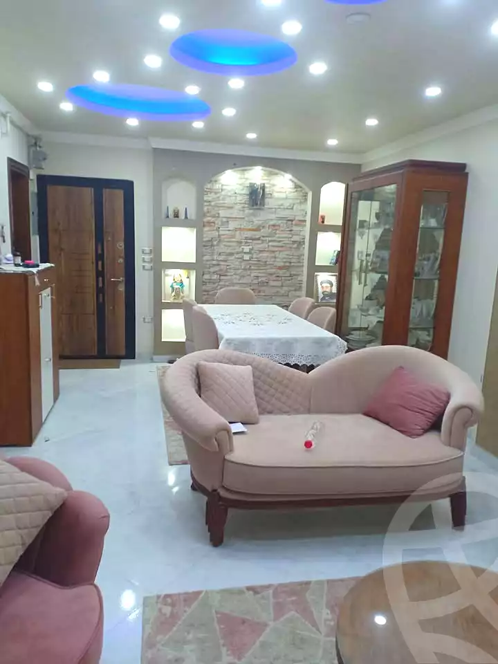 https://aqarmap.com.eg/en/listing/7024463-for-rent-cairo-nozha-2-el-khamseen-st