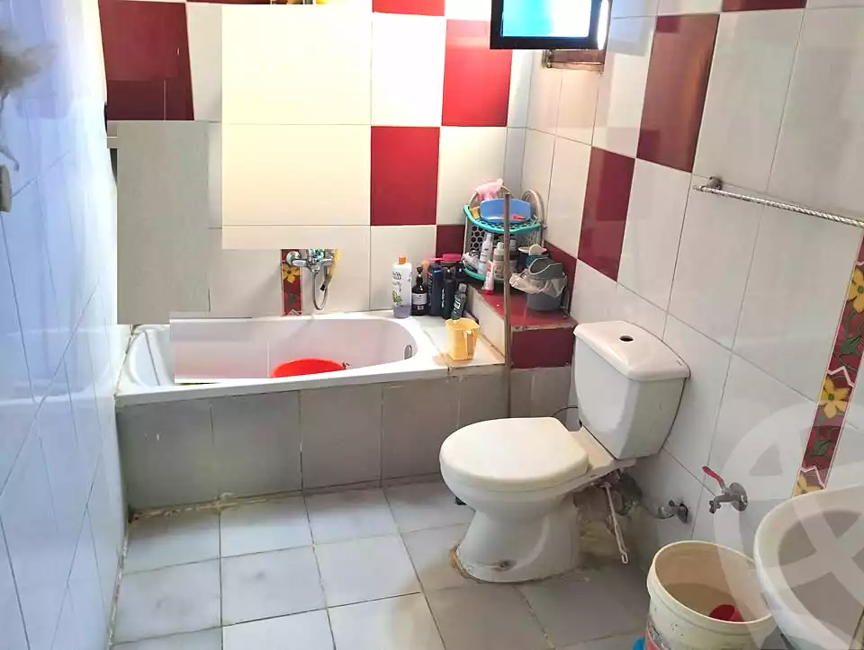 https://aqarmap.com.eg/en/listing/7024734-for-sale-cairo-helwan-el-shareaa-el-sharby-st