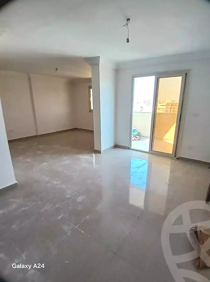 https://aqarmap.com.eg/ar/listing/7024820-for-sale-alexandria-el-asafra-l-sfr-bhry