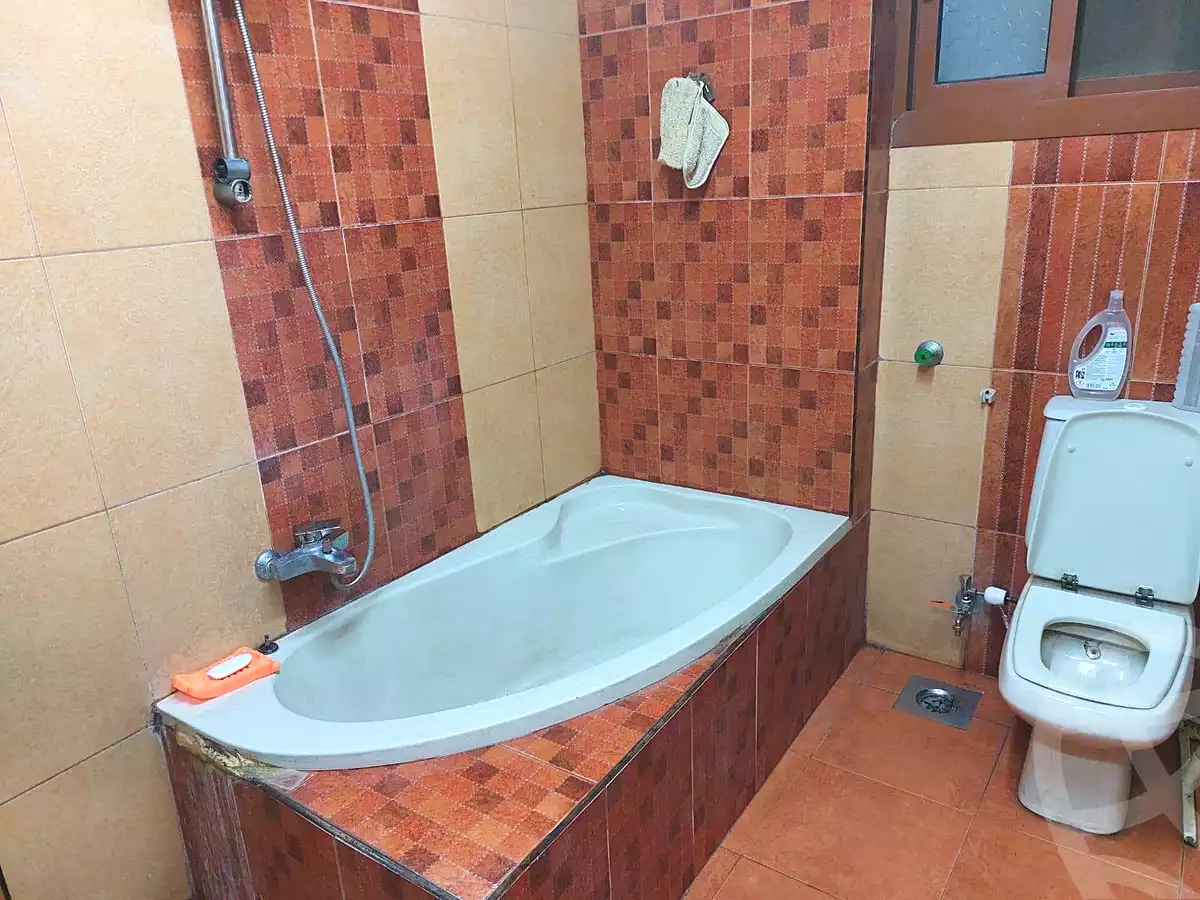 https://aqarmap.com.eg/ar/listing/7024913-for-sale-cairo-helwan-sherif-st