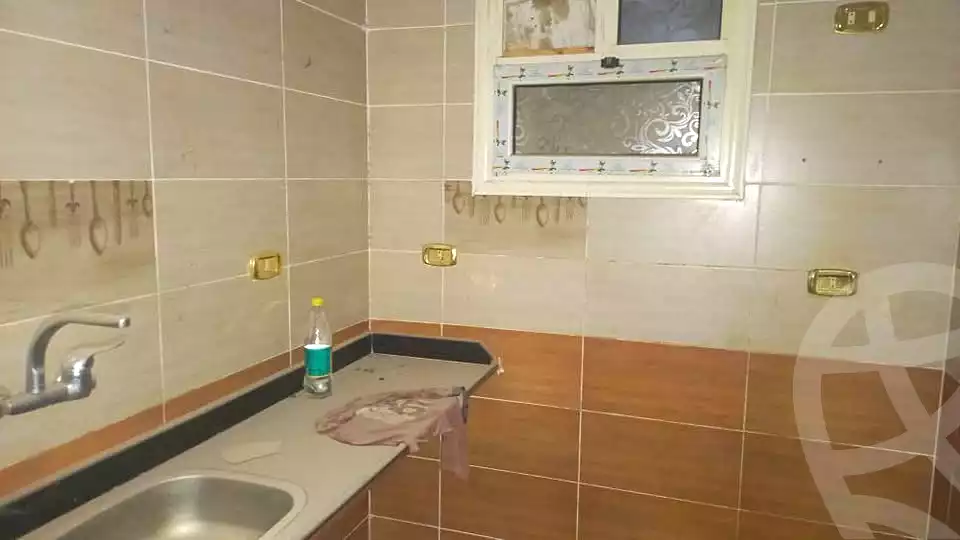 https://aqarmap.com.eg/en/listing/7025211-for-sale-cairo-helwan-el-shareaa-el-sharby-st