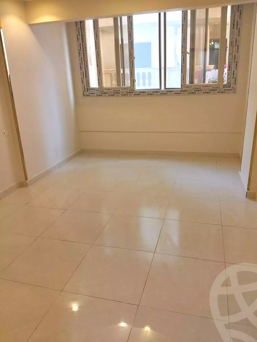 https://aqarmap.com.eg/ar/listing/7025441-for-sale-alexandria-el-asafra-l-sfr-bhry