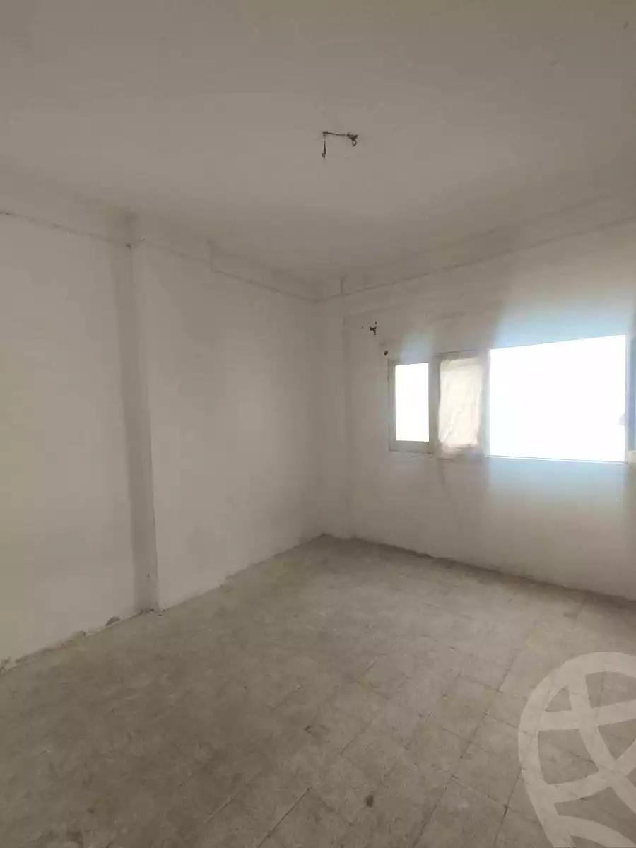 https://aqarmap.com.eg/en/listing/7025746-for-sale-alexandria-al-agamy-lbytsh-ain-shams-st