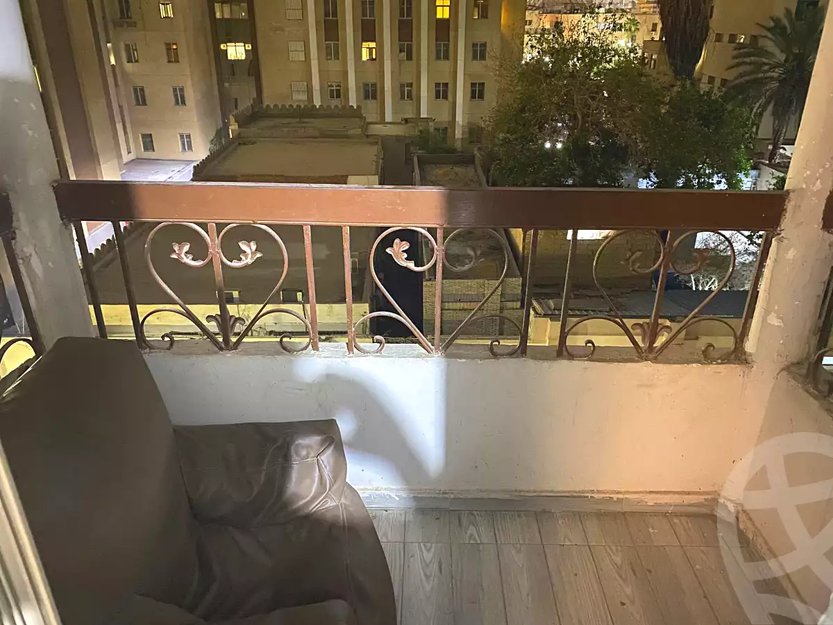 https://aqarmap.com.eg/ar/listing/7026999-for-sale-cairo-el-abbasiya-abdou-basha-al-sarayat-st