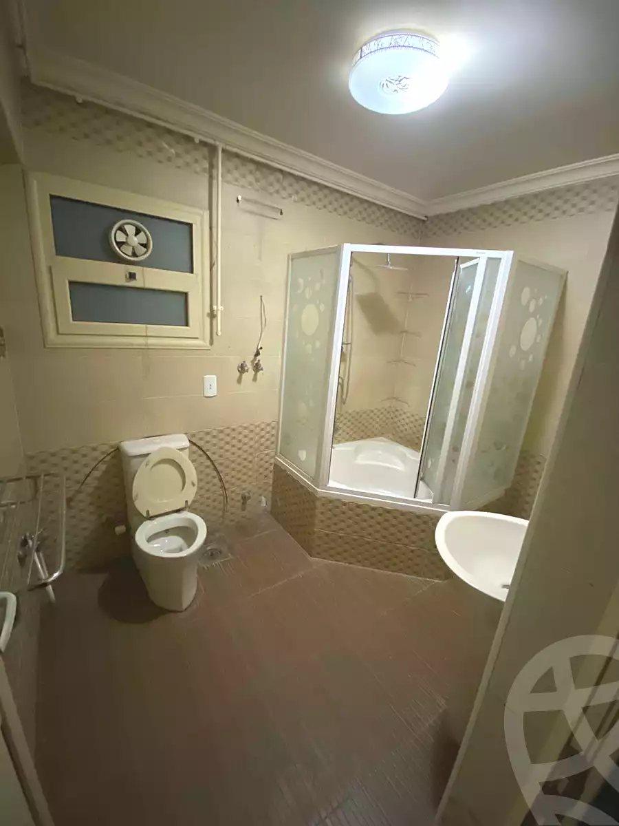 https://aqarmap.com.eg/ar/listing/7026999-for-sale-cairo-el-abbasiya-abdou-basha-al-sarayat-st