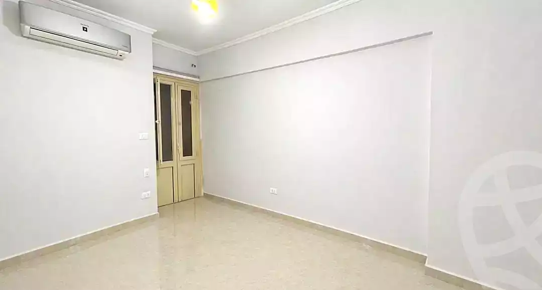 https://aqarmap.com.eg/ar/listing/7027549-for-sale-alexandria-moharram-bey