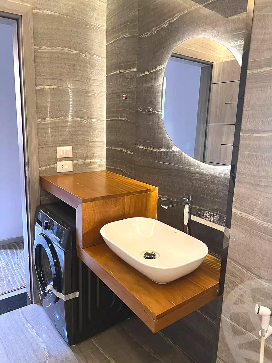 https://aqarmap.com.eg/ar/listing/7027807-for-rent-cairo-new-cairo-compounds-hyde-park-centre-ville-hyde-park