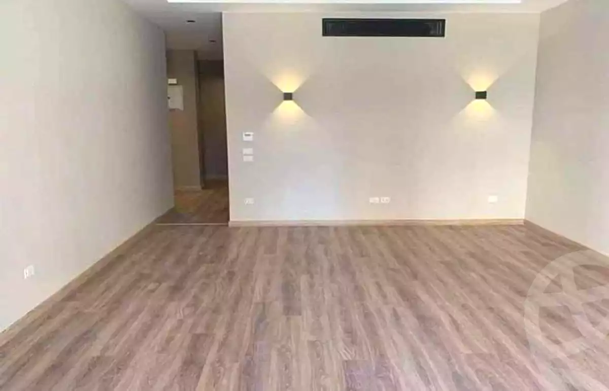 https://aqarmap.com.eg/ar/listing/7027578-for-sale-cairo-new-administrative-capital-r8-euphoria-queen-land-compound