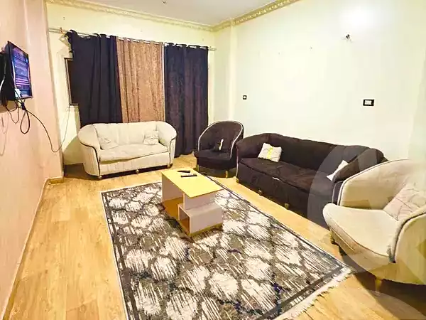 https://aqarmap.com.eg/ar/listing/7028430-for-rent-sharqia-zagazig-zagazig-city-ghasham-rd