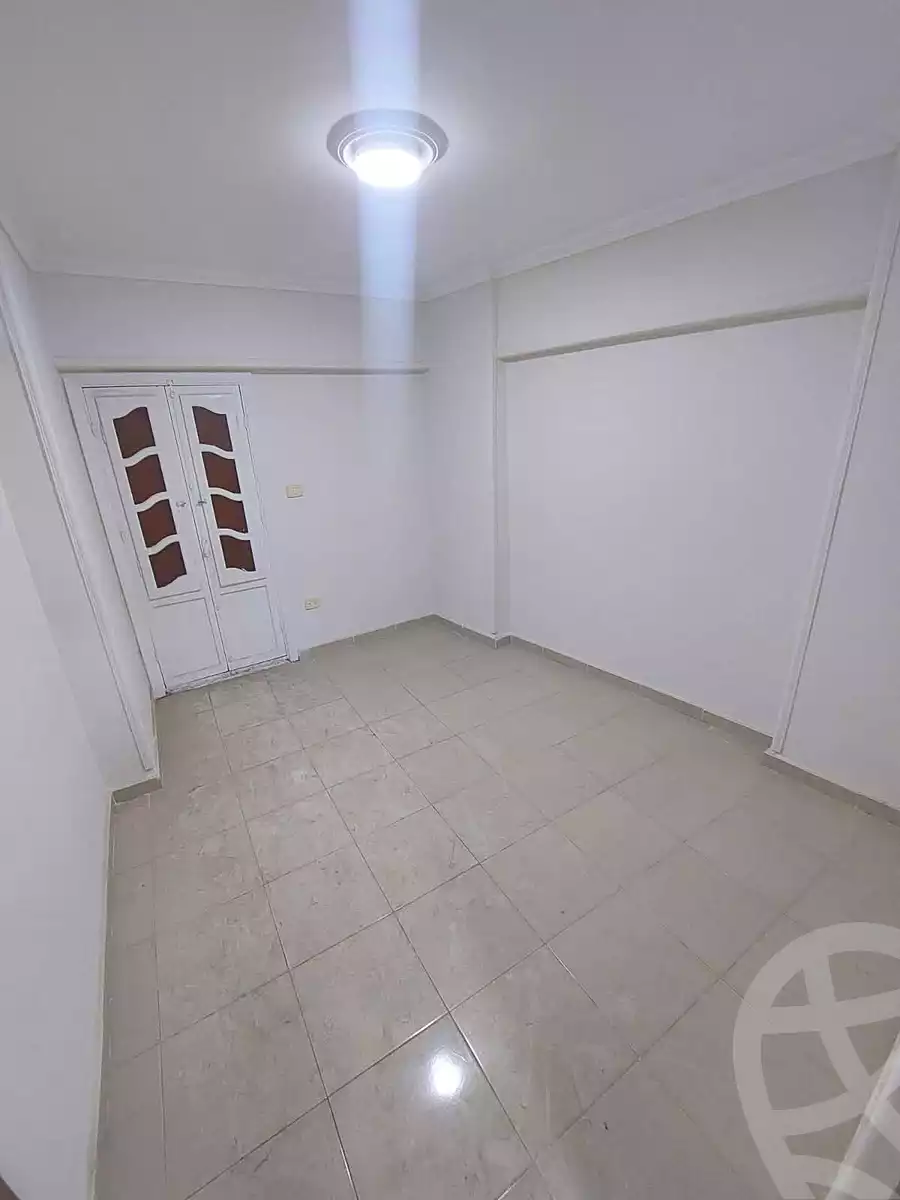 https://aqarmap.com.eg/ar/listing/7028444-for-sale-alexandria-sydy-bshr-sydy-bshr-bhry