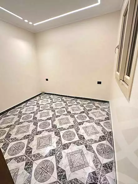 https://aqarmap.com.eg/ar/listing/7028460-for-sale-alexandria-lsywf-lsywf-bhry-abd-el-salam-aref-st