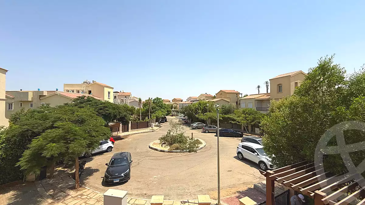 فيلا بـ٥ غرف نوم في مدينتي، صورة ٧ من ١٢