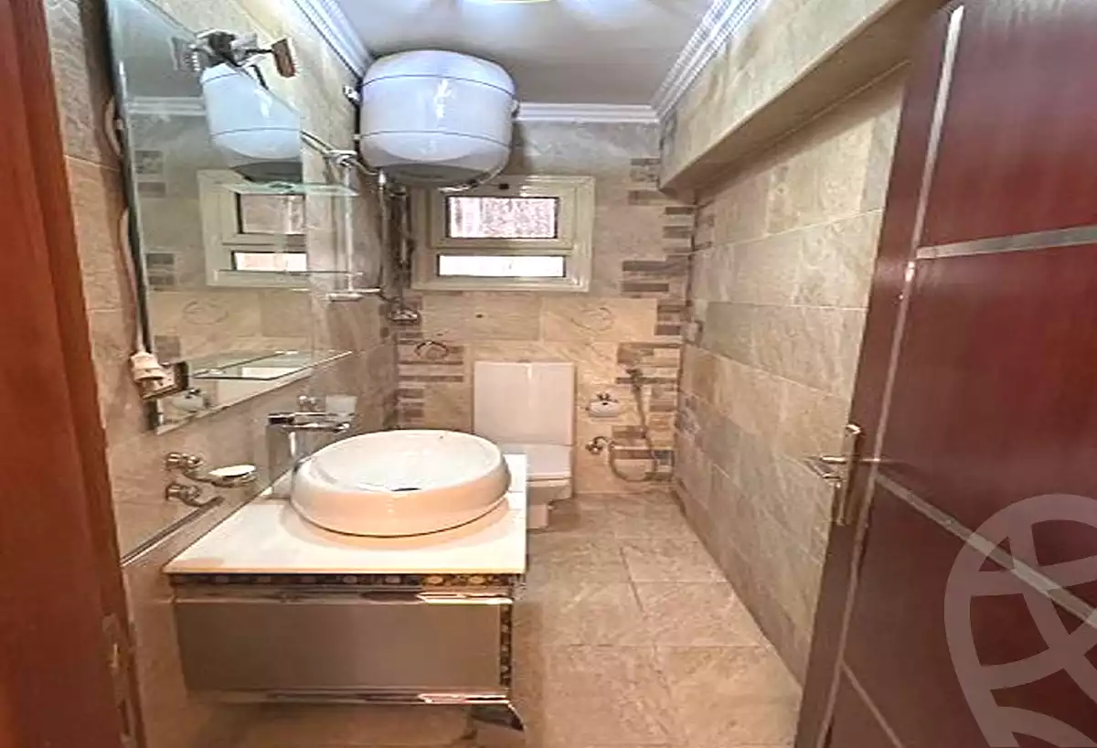 https://aqarmap.com.eg/ar/listing/7029380-for-sale-cairo-nasr-city-1st-zone-al-batrawi-st