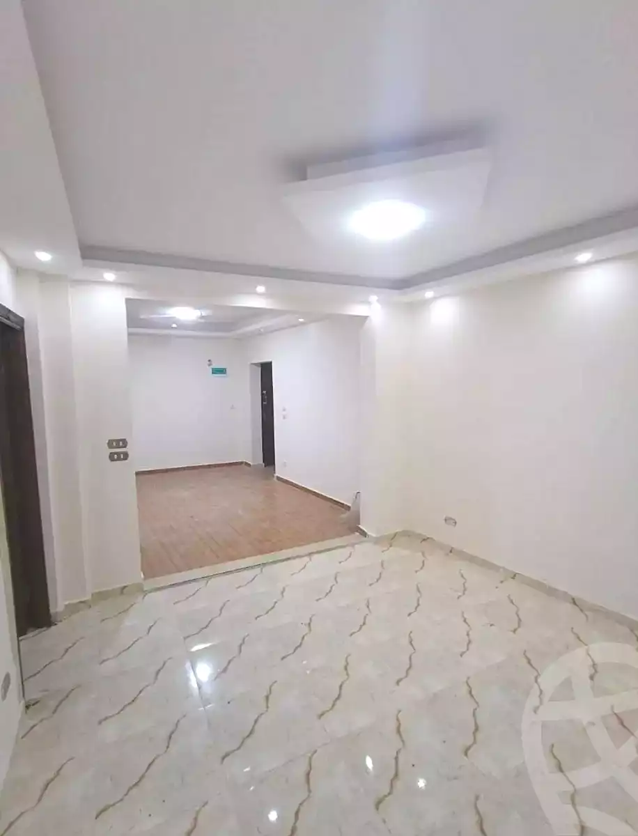 https://aqarmap.com.eg/ar/listing/7029527-for-sale-alexandria-el-asafra-shr-45