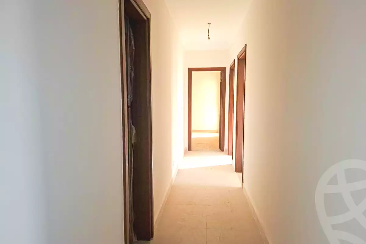 شقة بـ٣ غرف نوم في Sawary ، صورة ٤ من ٨