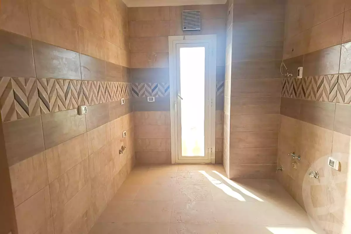 شقة بـ٣ غرف نوم في Sawary ، صورة ٥ من ٨