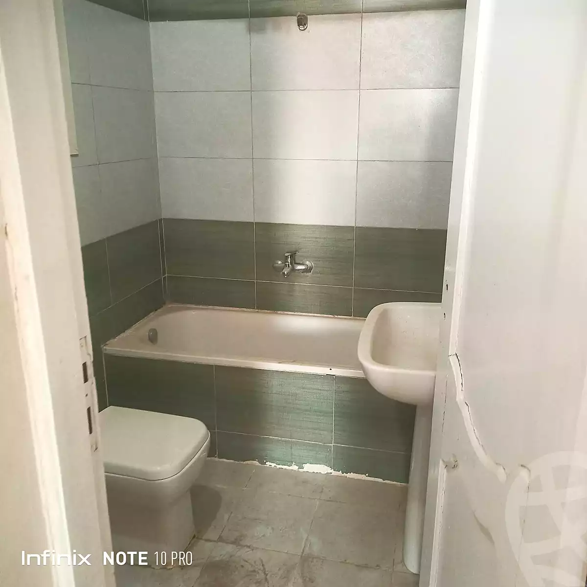 https://aqarmap.com.eg/ar/listing/7030006-for-rent-cairo-helwan
