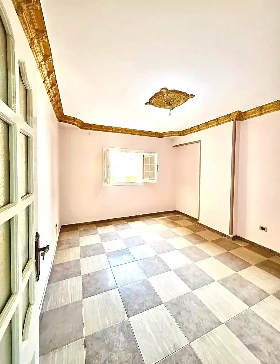 https://aqarmap.com.eg/ar/listing/7030023-for-sale-alexandria-el-mandara-alex-el-mandara-bahri-sidi-kamal-st