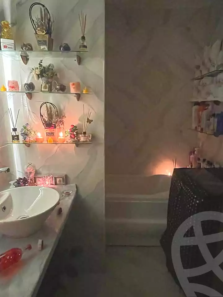 https://aqarmap.com.eg/ar/listing/7030592-for-sale-alexandria-mansheya-al-gonday-al-maghool-sq