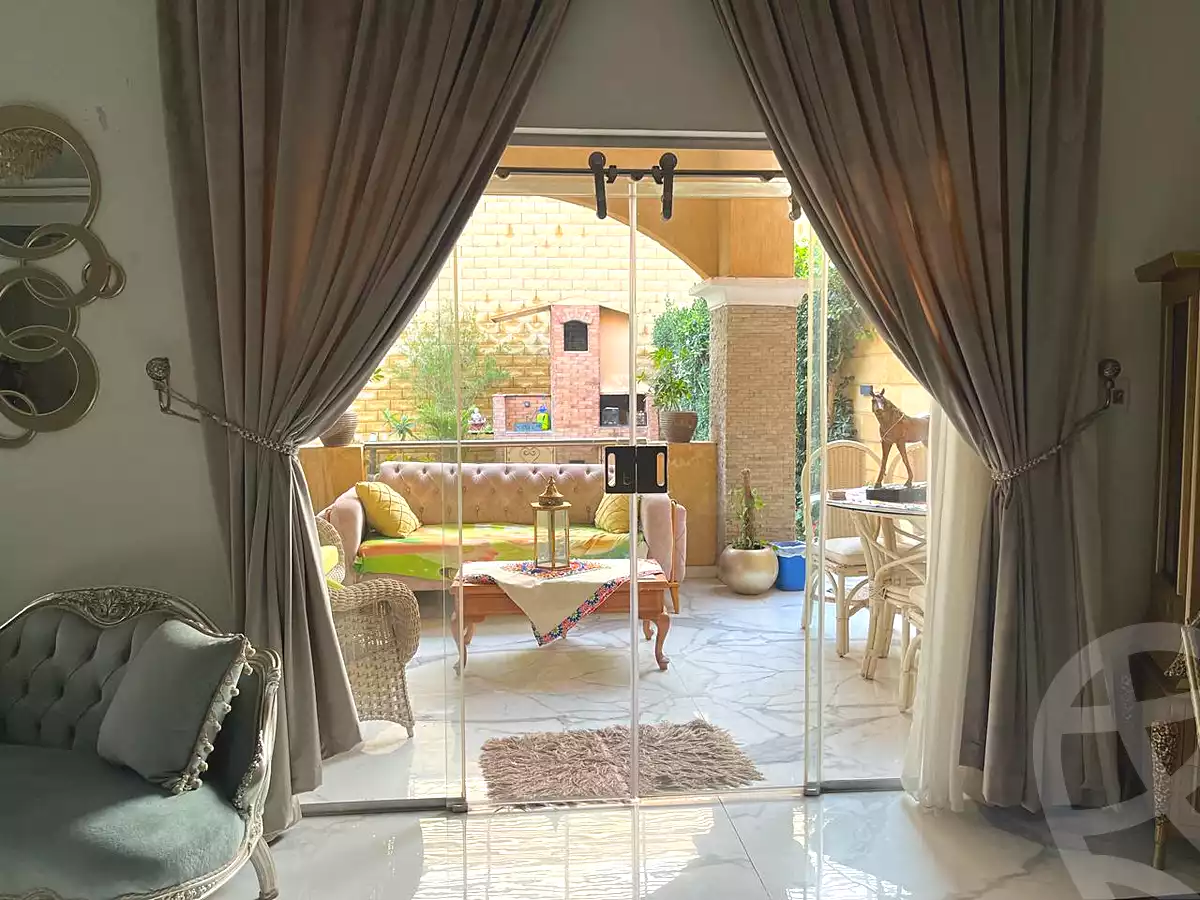 https://aqarmap.com.eg/ar/listing/7030808-for-sale-cairo-el-sheikh-zayed-city-compounds-el-khamayel