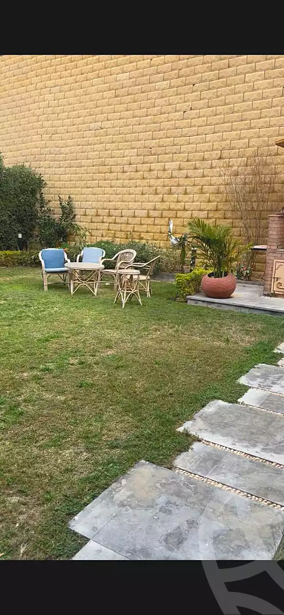 https://aqarmap.com.eg/ar/listing/7030808-for-sale-cairo-el-sheikh-zayed-city-compounds-el-khamayel