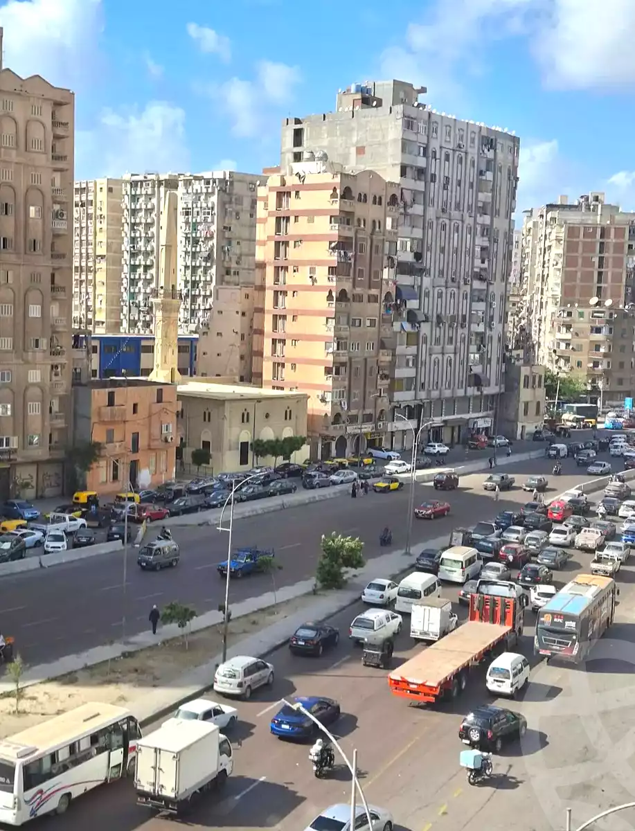 https://aqarmap.com.eg/ar/listing/7030812-for-sale-alexandria-moharram-bey-kanal-al-mahmoudeya-al-bahri-st