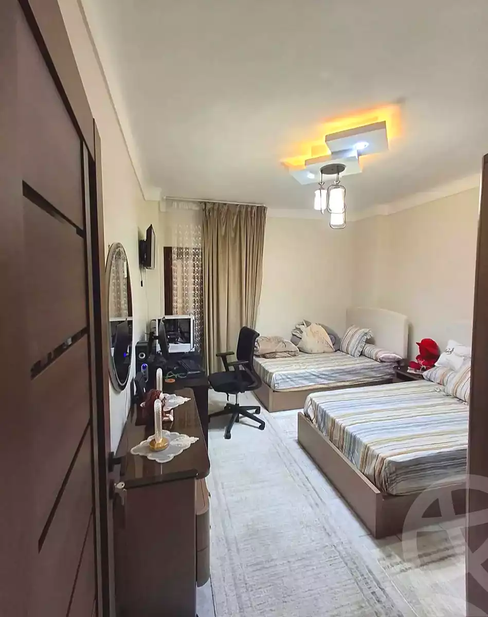 https://aqarmap.com.eg/ar/listing/7030812-for-sale-alexandria-moharram-bey-kanal-al-mahmoudeya-al-bahri-st