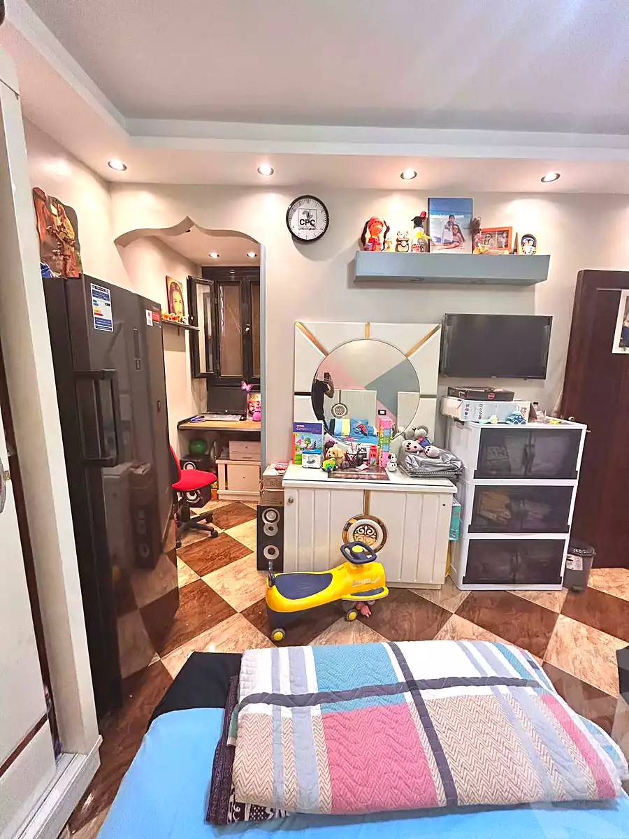 https://aqarmap.com.eg/ar/listing/7030851-for-sale-cairo-faisal-kafr-tohormos-queen-nazli-st