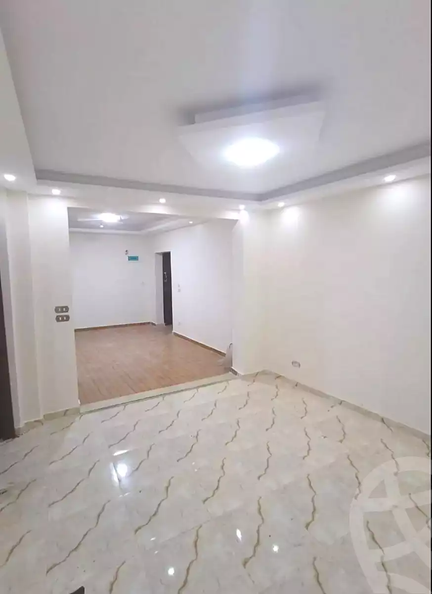 https://aqarmap.com.eg/ar/listing/7031284-for-sale-alexandria-el-asafra-shr-45